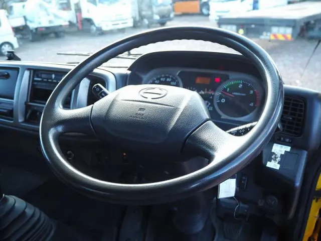 日野 レンジャー BDG-FD7JDWA(2WD)の写真47