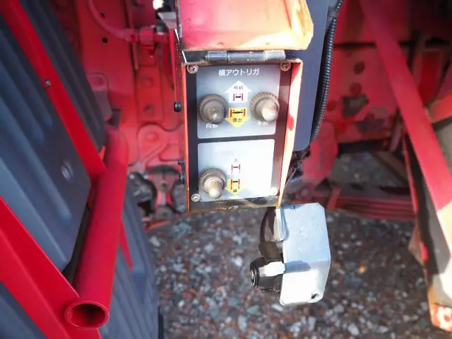 日野 プロフィア LKG-FW1EWBA(8x4)の写真21