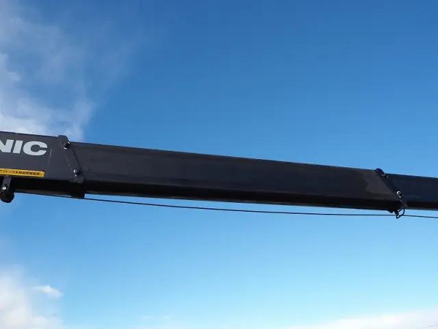 日野 プロフィア LKG-FW1EWBA(8x4)の写真24