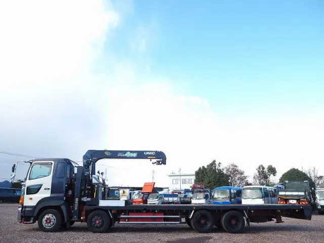 日野 プロフィア LKG-FW1EWBA(8x4)の写真26