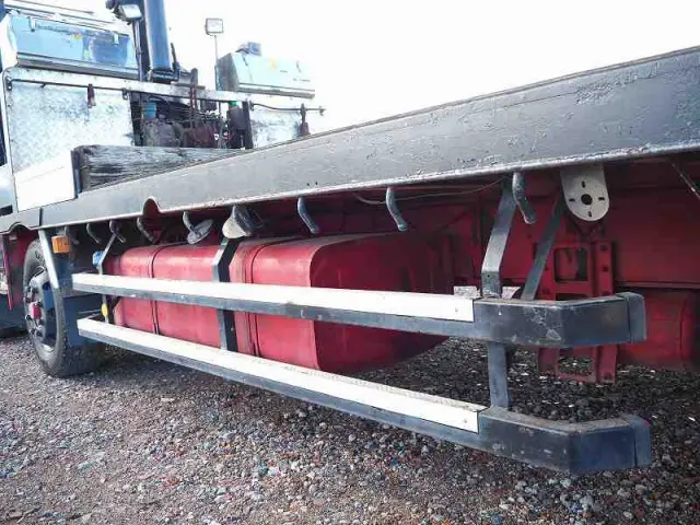 日野 プロフィア LKG-FW1EWBA(8x4)の写真40