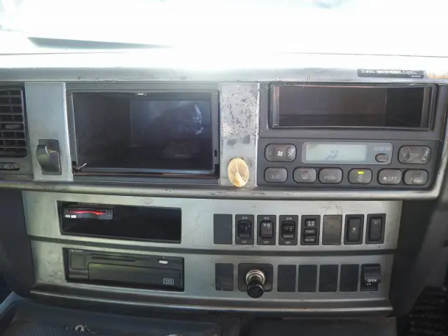 日野 プロフィア LKG-FW1EWBA(8x4)の写真49