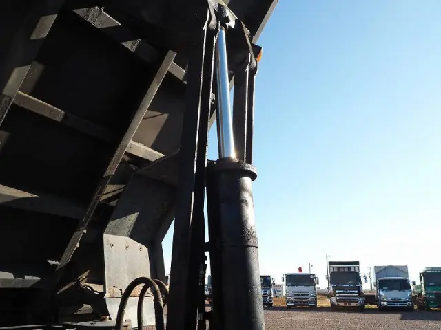 日野 レンジャー LKG-FE7JEAA(2WD)の写真22