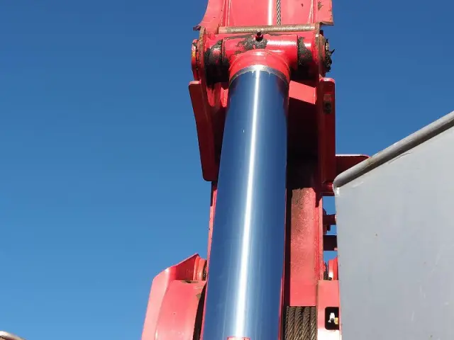 いすゞ フォワード PKG-FSR90S2(2WD)の写真44