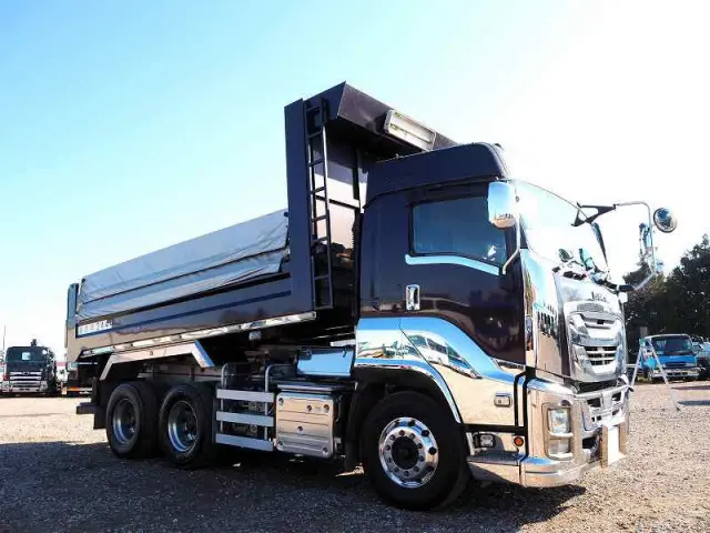 いすゞ ギガ 2PG-CXZ77CT(6x4)の写真7