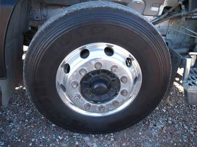 いすゞ ギガ 2PG-CXZ77CT(6x4)の写真15