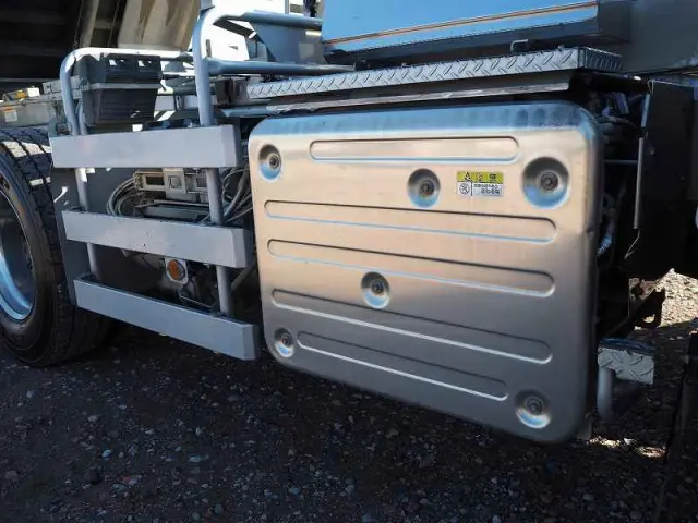 いすゞ ギガ 2PG-CXZ77CT(6x4)の写真16