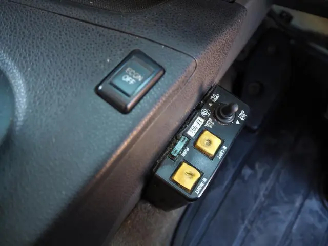 いすゞ ギガ 2PG-CXZ77CT(6x4)の写真48