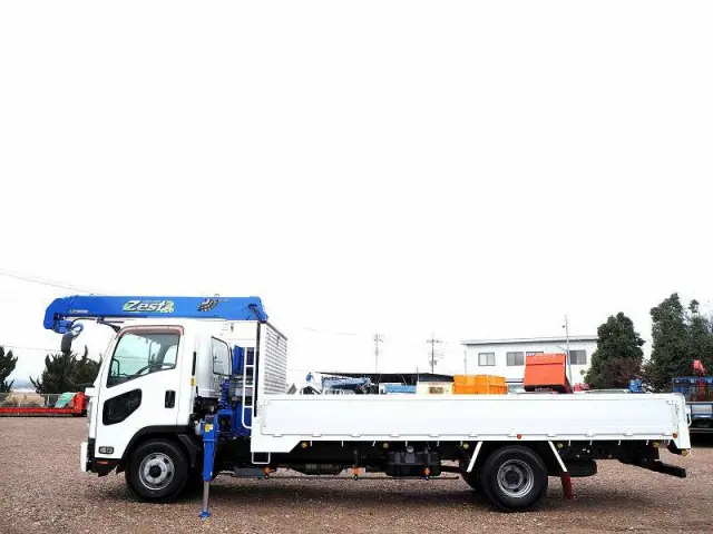 いすゞ フォワード TKG-FRR90S1(2WD)の写真2