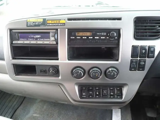 ＵＤ コンドル QDG-PW39L(6x4)の写真48