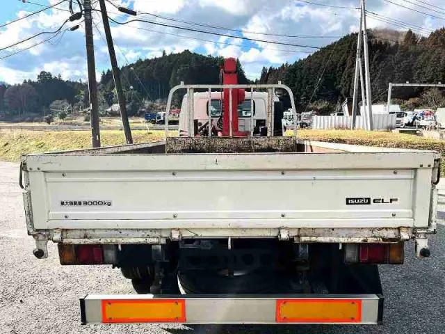 いすゞ エルフ PA-NPR81R(2WD)の写真4