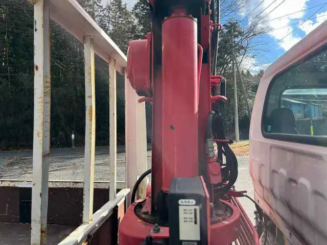 いすゞ エルフ PA-NPR81R(2WD)の写真17