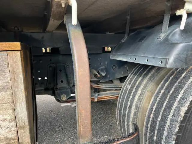 いすゞ エルフ PA-NPR81R(2WD)の写真31