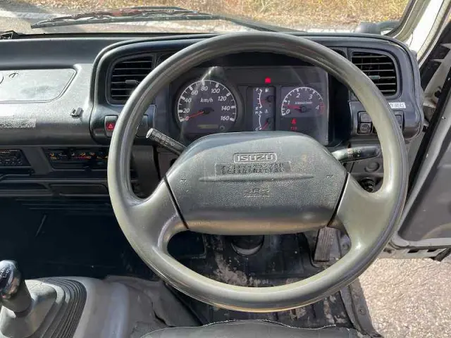 いすゞ エルフ PA-NPR81R(2WD)の写真49