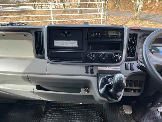 三菱 キャンター TPG-FEB90(2WD)の写真44