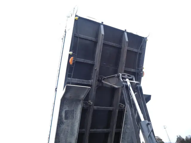 日野 プロフィア QKG-FS1EKDA(6x4)の写真23