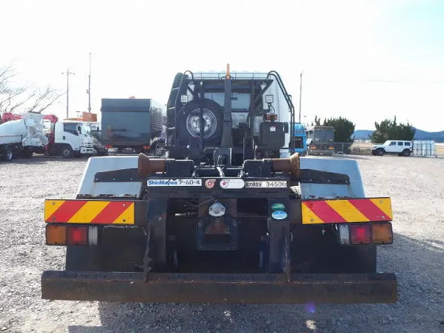 三菱 ファイター TKG-FK71F(2WD)の写真4