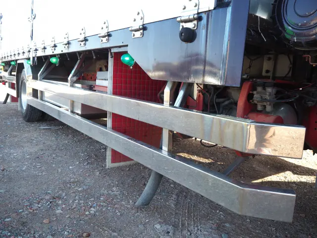 日野 レンジャー ADG-FD8JLWA(2WD)の写真16