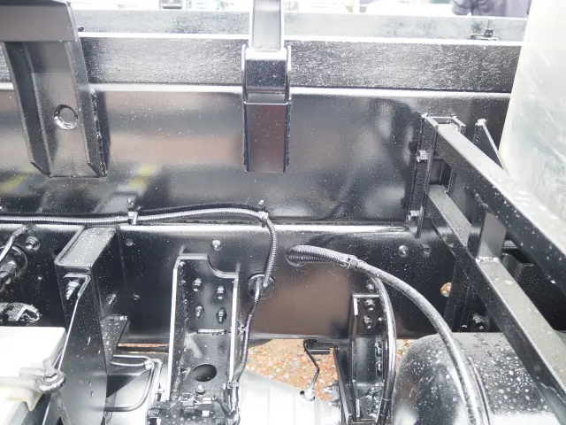 いすゞ フォワード QKG-FVZ34U2(6x4)の写真13