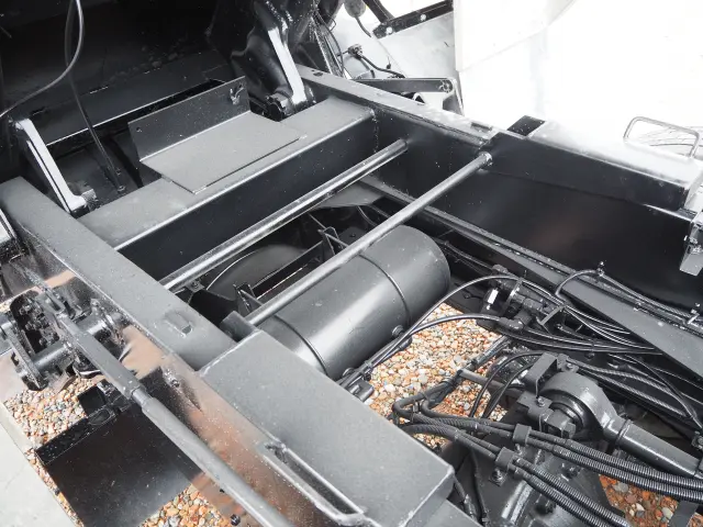 いすゞ フォワード QKG-FVZ34U2(6x4)の写真19