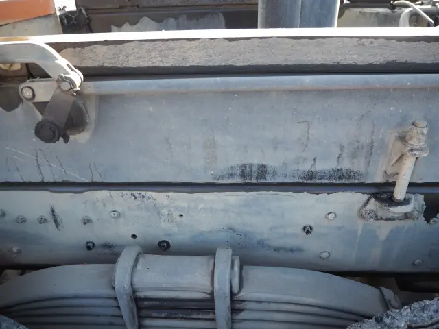 いすゞ フォワード QKG-FVZ34U2(6x4)の写真21