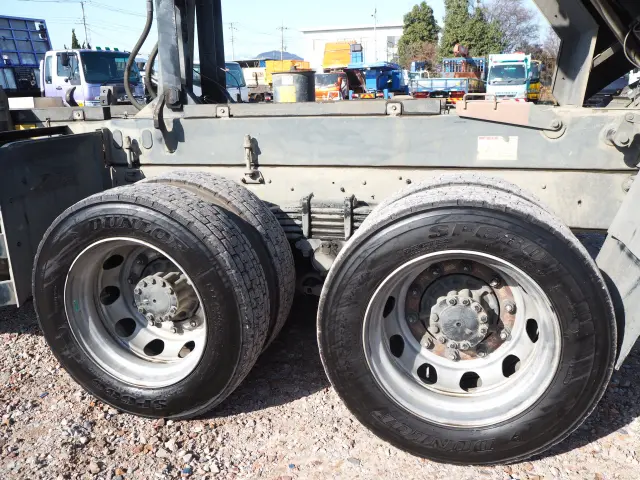 いすゞ フォワード QKG-FVZ34U2(6x4)の写真28