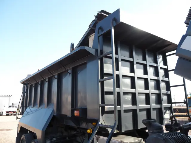 いすゞ フォワード QKG-FVZ34U2(6x4)の写真39