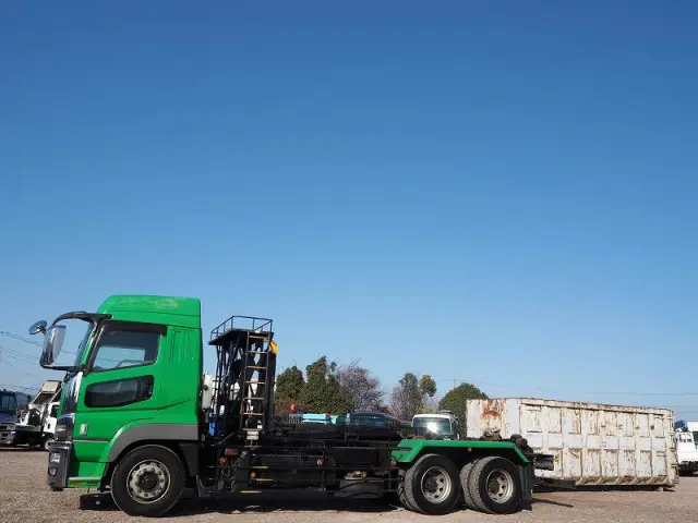 三菱 スーパーグレート QPG-FV60VY(6x4)の写真2