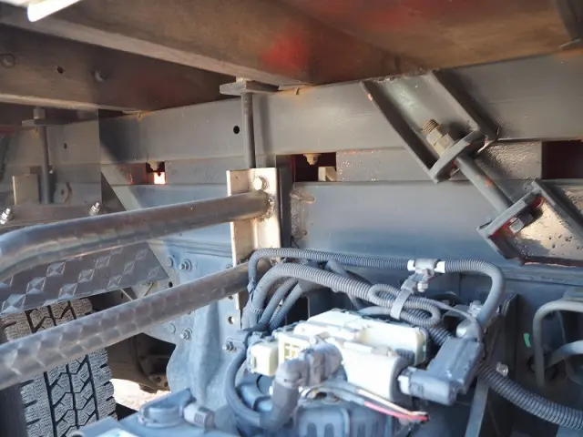 三菱 キャンター TPG-FBA20(2WD)の写真17