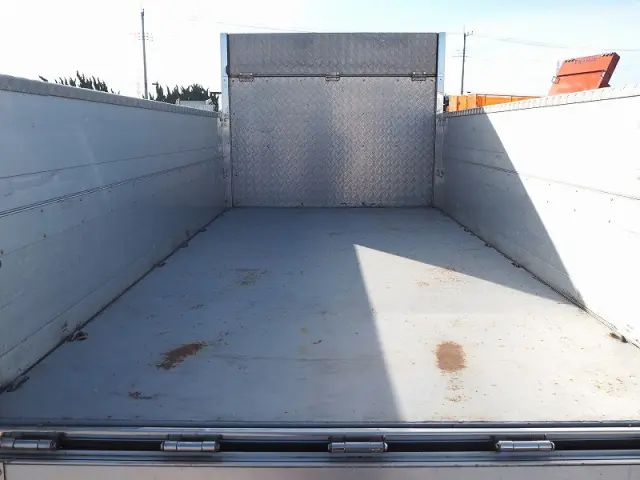 三菱 キャンター TPG-FBA20(2WD)の写真24