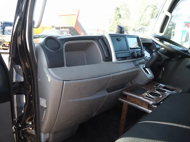 三菱 キャンター TPG-FBA20(2WD)の写真39