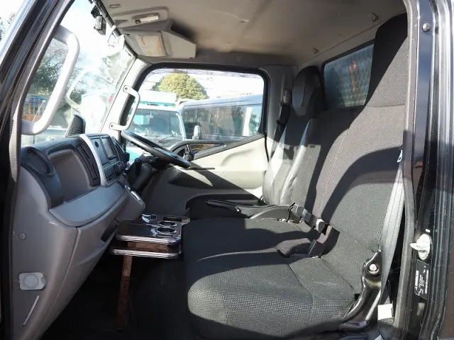 三菱 キャンター TPG-FBA20(2WD)の写真41