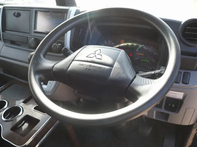 三菱 キャンター TPG-FBA20(2WD)の写真45