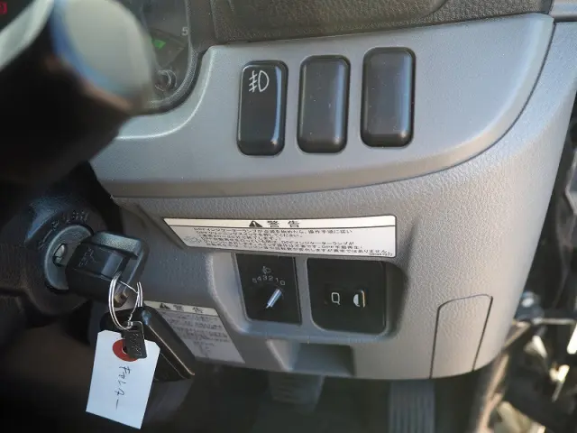 三菱 キャンター TPG-FBA20(2WD)の写真49