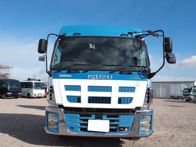 いすゞ ギガ LKG-CYJ77A(8x4)の写真8