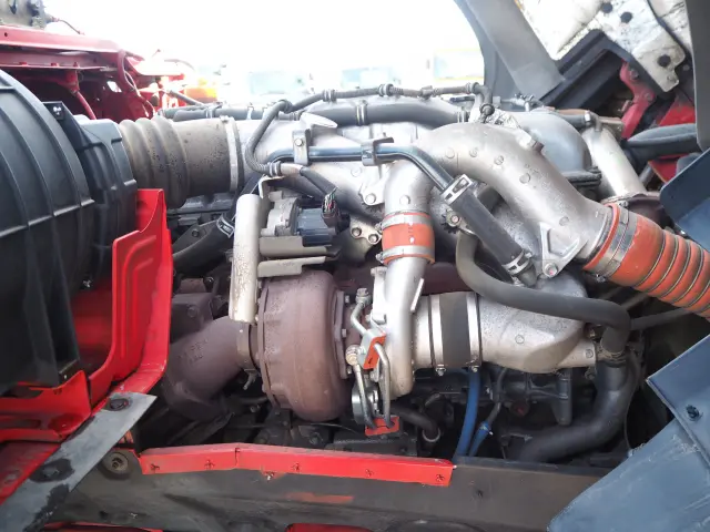 いすゞ ギガ LKG-CYJ77A(8x4)の写真11