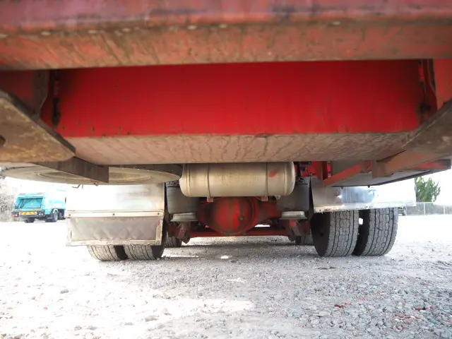 いすゞ ギガ LKG-CYJ77A(8x4)の写真40