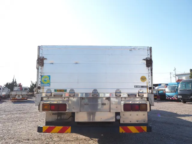 UD クオン QKG-CW5ZA(6x4)の写真4