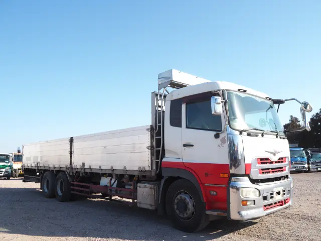 UD クオン QKG-CW5ZA(6x4)の写真7