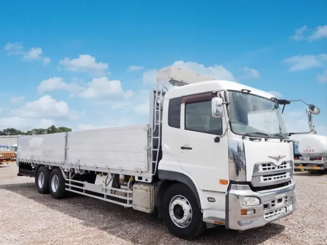 UD クオン QKG-CW5ZA(6x4)の写真7