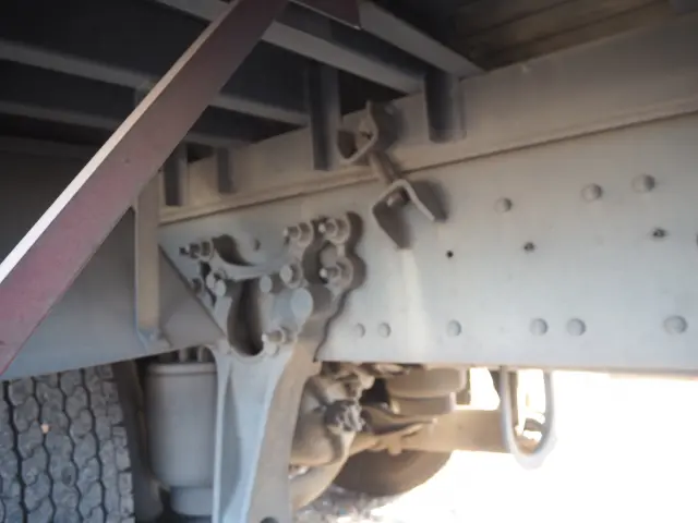 UD クオン QKG-CW5ZA(6x4)の写真15