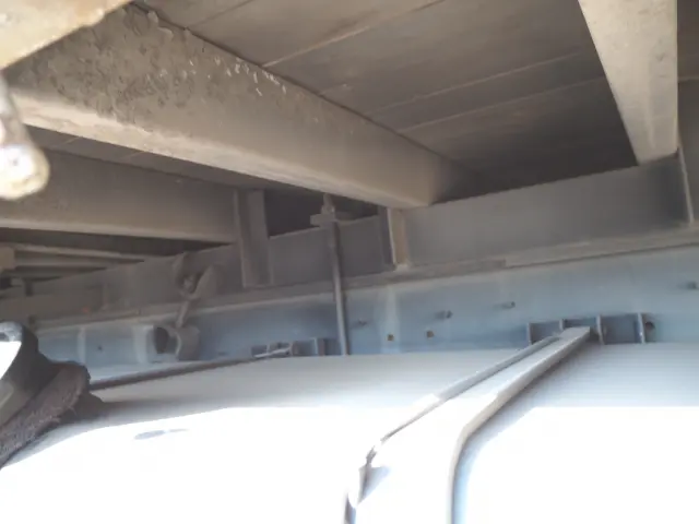 UD クオン QKG-CW5ZA(6x4)の写真33