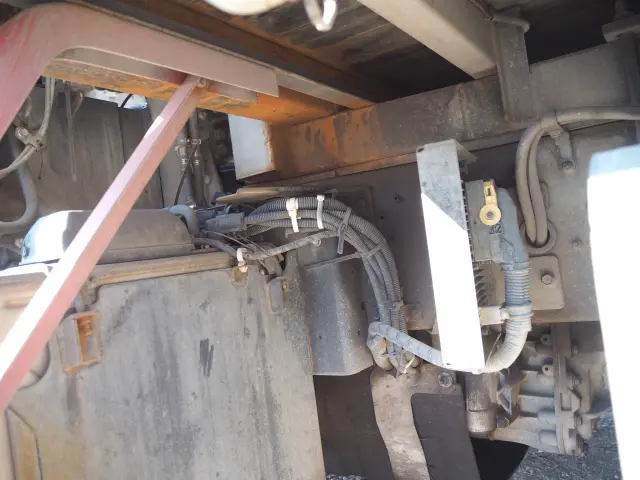 UD クオン QKG-CW5ZA(6x4)の写真34