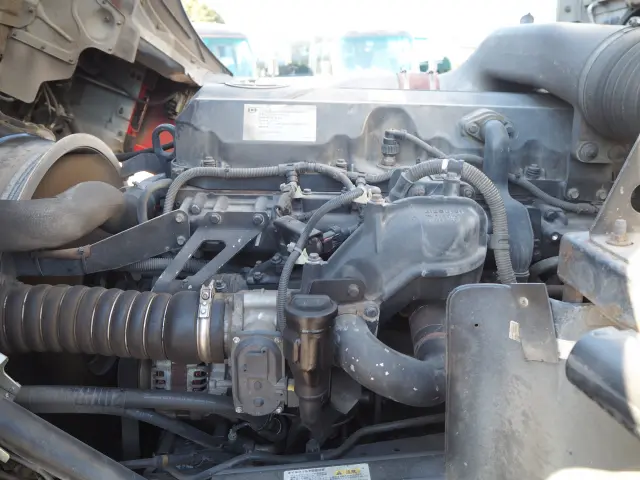 UD クオン QKG-CW5ZA(6x4)の写真37