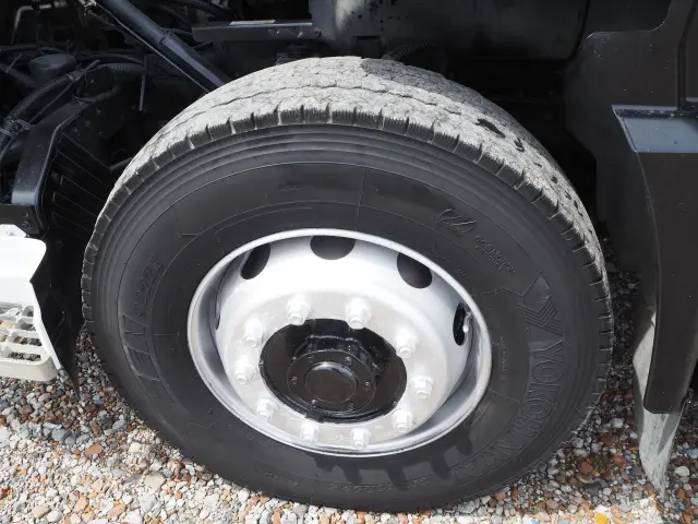 UD クオン QKG-CW5ZA(6x4)の写真38