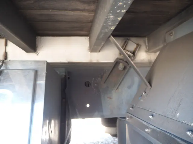 日野 プロフィア PK-FW1EXWG(8x4)の写真24