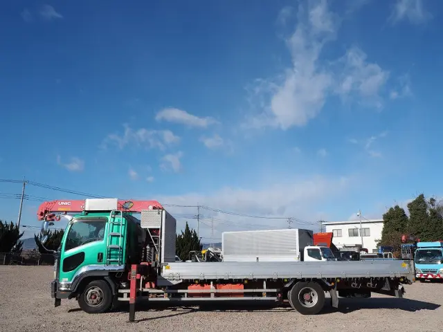 いすゞ フォワード TKG-FRR90T2(2WD)の写真2