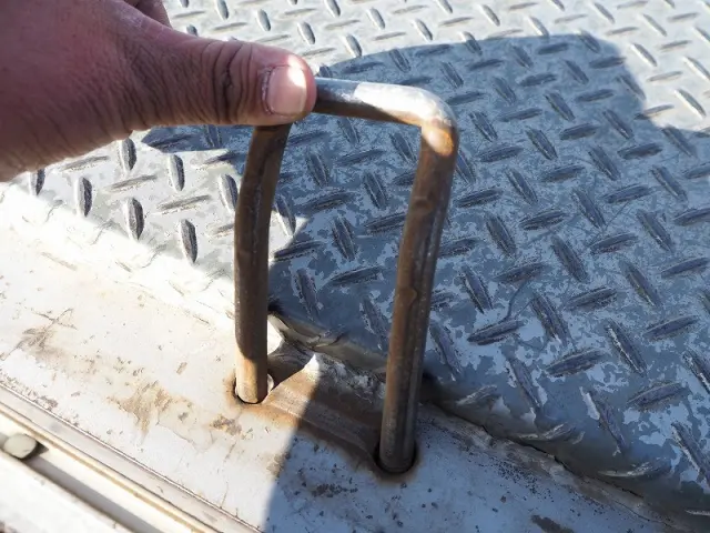 いすゞ フォワード TKG-FRR90T2(2WD)の写真18