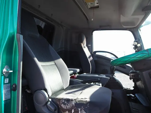 いすゞ フォワード TKG-FRR90T2(2WD)の写真45