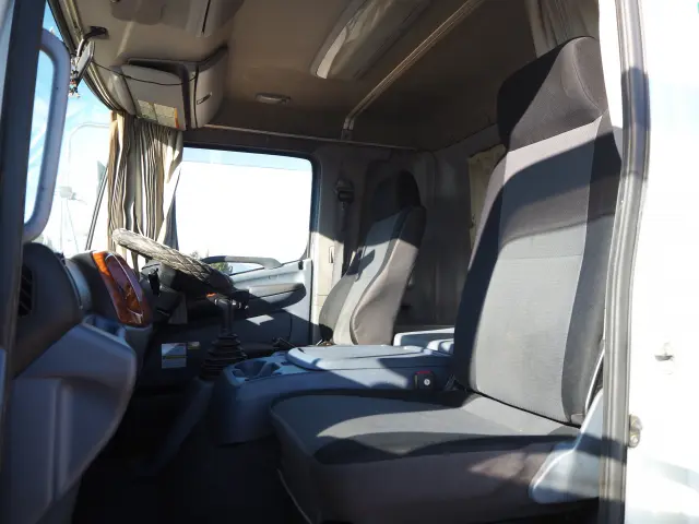 日野 レンジャー BDG-FE7JLWA(2WD)の写真43